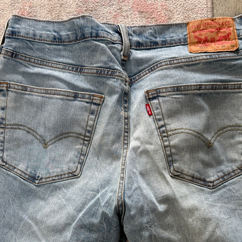 Levi's Men's Light Blue Straight Jeans